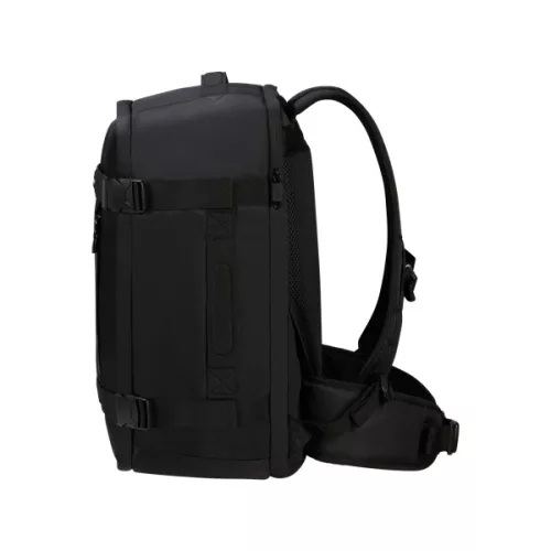AMERICAN TOURISTER 151304-0423 URBAN TRACK TRAVEL BACKPACK ASPHALT BLACK, Hátizsák, Fekete