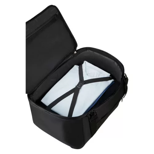 AMERICAN TOURISTER 151304-0423 URBAN TRACK TRAVEL BACKPACK ASPHALT BLACK, Hátizsák, Fekete