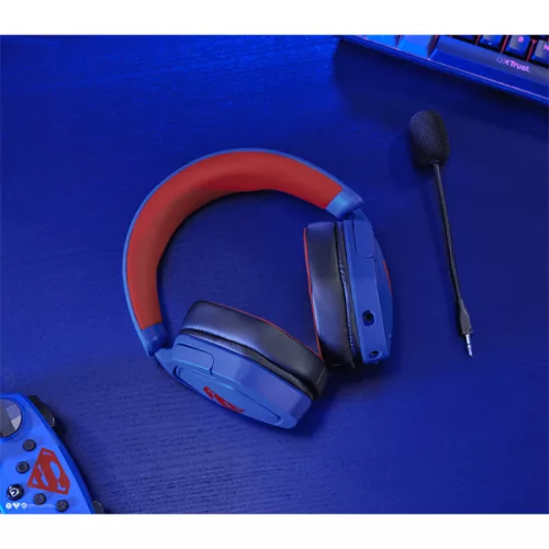 Trust 25739 GXT492SM Carus Superman multiplatform vezetékes gamer headset
